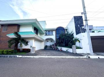 Casa · 420m² · 4 Recámaras · 4 Estacionamientos · Casa en Venta Costa de Oro Boca del Rio Veracruz