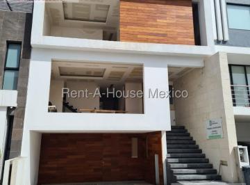 Casa · 120m² · 3 Recámaras · 2 Estacionamientos · Casa en Venta en Lago Esmeralda Atizapan de Zaragoza Gis 25 - 2601