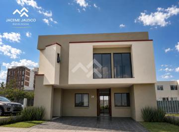 Casa en condominio · 258m² · 5 Recámaras · 3 Estacionamientos · Casa en Venta Coto Paseos del Parque - Zona Parque Metropolitano