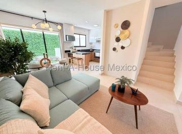 Casa de 3 habitaciones, El Marqués · Ziré Zákia, Venta - Casa con 3 Recámaras, Sala de Tv, Amenidades