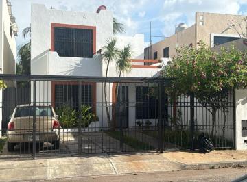 Casa de 4 habitaciones, Mérida · Venta de Casa en Francisco de Montejo V