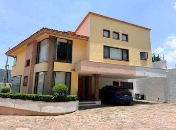 Casa en condominio de 3 habitaciones, Coyoacán · Hermosa Casa en Venta en Jardines del Pedregal Frente a Perisur
