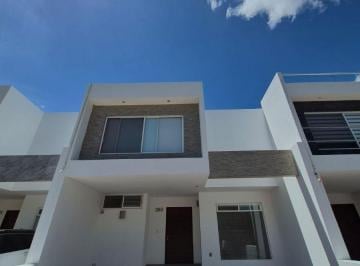 Casa de 3 habitaciones, San Juan del Río · Excelente Casa en Bosques de San Juan