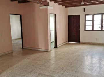 Casa de 4 habitaciones, Venustiano Carranza · Casa en Retorno 9 de Fray Servando Teresa de Mier