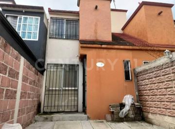 Casa en condominio · 77m² · 3 Recámaras · 1 Estacionamiento · Casa en Renta, Paseos de Izcalli.