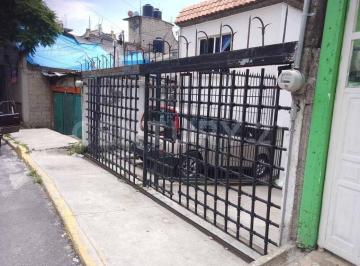 Casa · 103m² · 2 Recámaras · 1 Estacionamiento · Casa en Renta en Los Olivos, Atizapán de Zaragoza