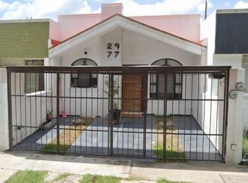 Casa de 3 habitaciones, Zapopan · Casa en Venta en Jardines del Valle, Zapopan Jalisco