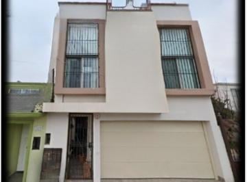 Casa de 4 habitaciones, Playas de Rosarito · Venta de Casa en La Fuente, Playas de Rosarito, Baja California