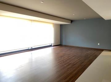 Departamento · 135m² · 3 Recámaras · 2 Estacionamientos · Departamento en Camelinas