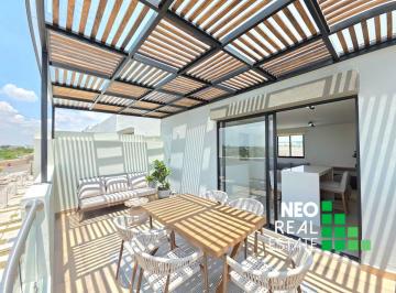 Casa de 4 habitaciones, El Marqués · Casa con Roof y Rec en Pb en Venta Zakia
