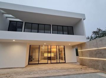 Casa de 4 habitaciones, Mérida · Exclusica Casa en El Yucatán Country Club, de 4 Recámaras