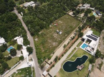 Terreno / Lote · 4011m² · Terreno de 4 Mil m² en Venta a La Altura de El Barrial en Carreterara Nacional