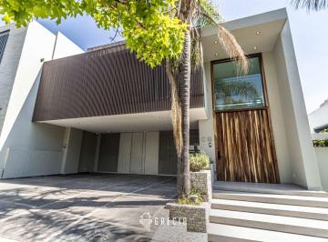 Casa de 3 habitaciones, Zapopan · Casa en Venta en Puerta del Bosque