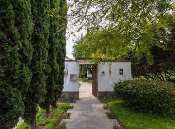 Casa en condominio · 1263m² · 4 Recámaras · 5 Estacionamientos · Espectacular Casa en El Palomar