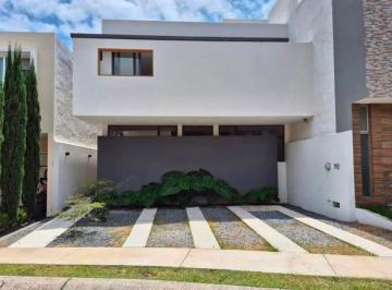 Casa en condominio de 3 habitaciones, Tlajomulco de Zúñiga · Casa en Venta en La Rioja, Tlajomulco de Zuñiga, Jalisco.