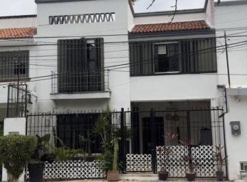 Casa Venta de 3 habitaciones · Venta Casa Muy Centrica Ubicación