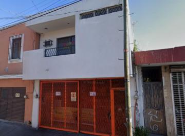 Casa de 5 habitaciones, Tepic · Venta de Casa en Blancas Centro, Tepic, Nayarit