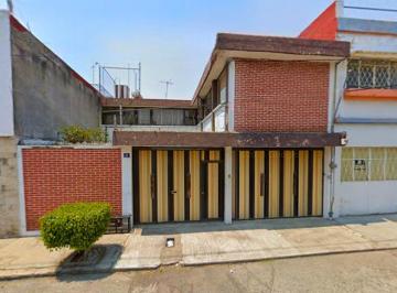 Casa de 3 habitaciones, Puebla · Casa en Venta en El Carmen, Heroica Puebla de Zaragoza, Pue.