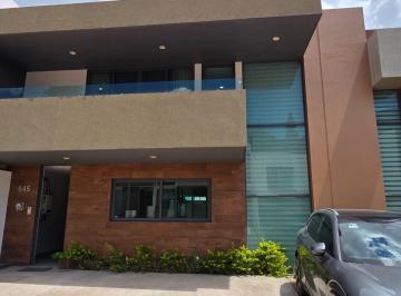 Casa de 5 habitaciones, Tlajomulco de Zúñiga · Casa Venta en La Rioja Fraccionamiento Consolidado