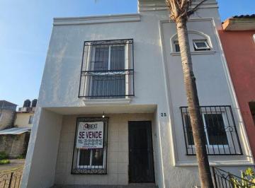 Casa en condominio · 97m² · 3 Recámaras · 2 Estacionamientos · Casa en Venta en Fraccionamiento Real del Valle