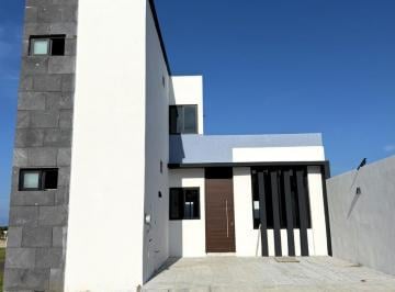 Casa · 160m² · 3 Recámaras · 2 Estacionamientos · Casa en Fraccionamiento Lomas del Mediterráneo