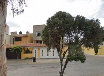 Casa de 4 habitaciones, Cuautitlán Izcalli · Casa de 249 m² con 4 Recámaras en Venta en Jardines del Alba