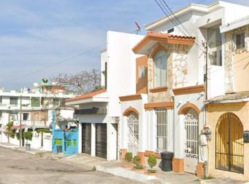 Casa de 4 habitaciones, Tampico · Venta de Casa en Estado de Tamaulipas Municipio de Tampico en La Colonia Obrera