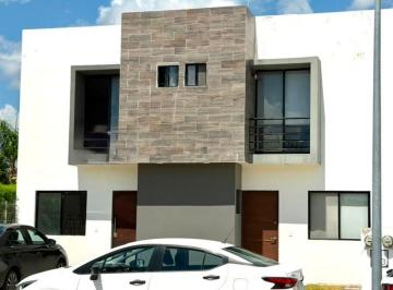 Casa de 2 habitaciones, Benito Juárez · Casa de 2 Recamras en Privada con Alberca