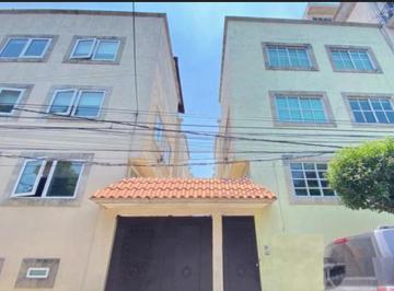 Casa de 3 habitaciones, Gustavo A. Madero · - Remate Bancario - Casa en Lindavista, Gustavo A. Madero, Cdmx