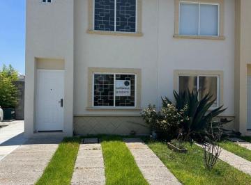 Casa de 3 habitaciones, Querétaro · Casa en Venta con Jardín Ubicada Los Huertos Querétaro
