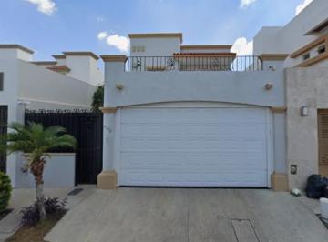 Casa de 3 habitaciones, Ahome · Casa en Venta en Viñedos, Los Mochis, Sinaloa