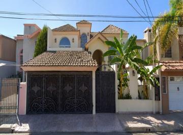 Casa de 5 habitaciones, Tijuana · Casa en Venta en Universidadotay, Tijuana, Baja California