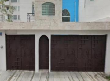 Casa de 4 habitaciones, Querétaro · Venta de Casa Ecolinas del Cimatorio en Queretaro