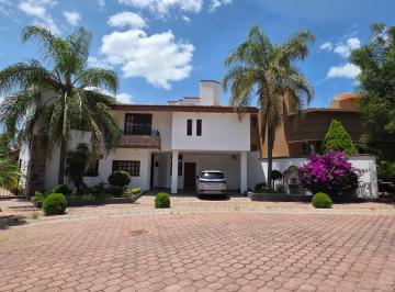 Casa en condominio de 4 habitaciones, Aguascalientes · Casa en Condominio de 344 m² con 4 Recámaras en Venta en Jardines del Campestre 7