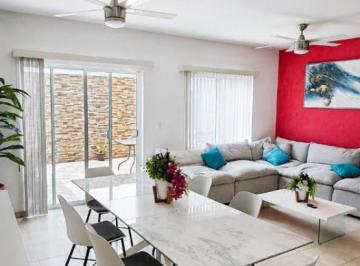Casa de 4 habitaciones, Benito Juárez · Bellisima de 4 Hab + Terraza Amplia Techada y Camaras de Seguridad en Zona Sur