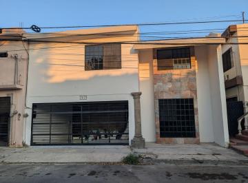 Casa de 3 habitaciones, Monterrey · Casa en Retna en La Florida Zona Tec Monterrey