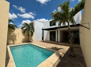Casa de 4 habitaciones, Mérida · Exclusiva Casa Moderna de 4 Recámaras a Pasos de La Universidad Marista en Temozon Norte