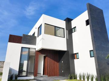 Casa · 160m² · 3 Recámaras · 2 Estacionamientos · Casa en Venta Lomas del Mediterráneo