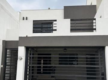 1 · Casa en Renta | Puerta de Hierro, Cumbres