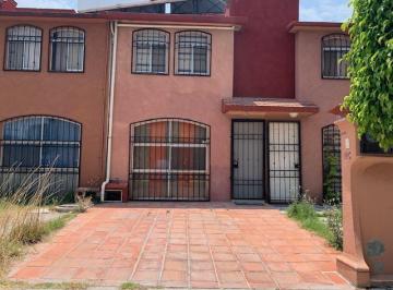 Casa · 75m² · 2 Recámaras · 2 Estacionamientos · Casa en Renta en Fraccionamiento Villas de Atlixco, Zona Atlixcayotl