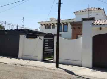 Casa de 4 habitaciones, Mexicali · Se Renta Casa en Fracc. Jardines del Lago