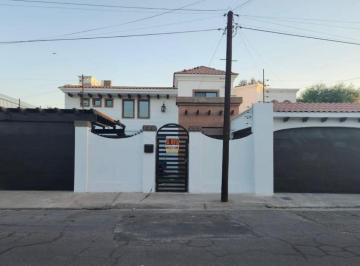 Casa de 4 habitaciones, Mexicali · Se Renta Casa en Fracc. Jardines del Lago