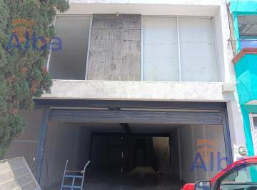 Bodega comercial · 200m² · 4 Recámaras · 2 Estacionamientos · Bodega Comercial en Renta con Oficinas a un Paso de Canal Interceptor