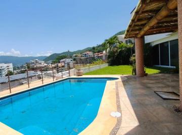 Casa de 5 habitaciones, Acapulco de Juárez · Residencia en Venta en Joyas de Brisamar | Exclusividad y Vista Plena a La Bahía