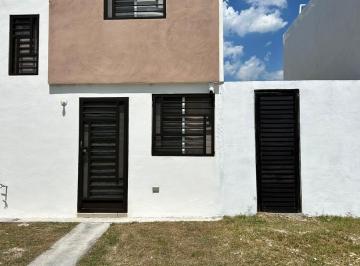 Casa · 70m² · 2 Recámaras · 1 Estacionamiento · Casa en Renta en Fraccionamiento Valle de Santa Elena, Gral. Zuazua, Nl