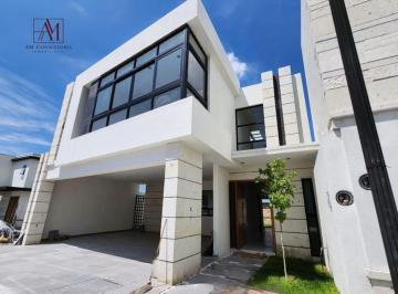 Casa de 3 habitaciones, Saltillo · Casa en Venta en La Escondida Residencial | Zona Norte de Saltillo