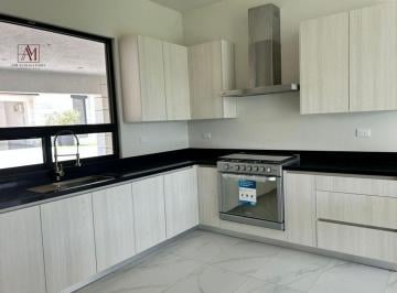 Casa de 3 habitaciones, Saltillo · Casa en Venta en La Escondida Residencial | Zona Norte de Saltillo