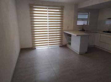 Casa de 2 habitaciones, Celaya · Casa en Venta en Bosques de La Alameda