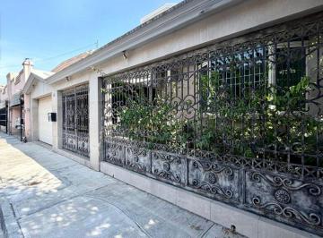 Casa de 4 habitaciones, San Nicolás de los Garza · Venta de Casa en Col. El Roble. San Nicolás de Los Garza, N. L.