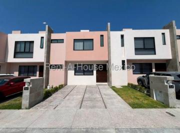 Casa de 3 habitaciones, Querétaro · Renta Casa 3 Habitaciones con Amenidades Altos del Marques Apt